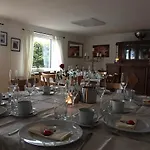 Zur Linde 3*
