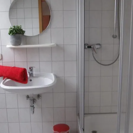 Gaestehaus Zur Linde Värdshus
