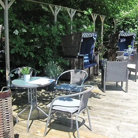 Gaestehaus Zur Linde Inn Otterndorf